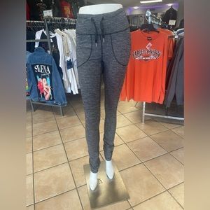 Lululemon Women’s Leggings Size 6